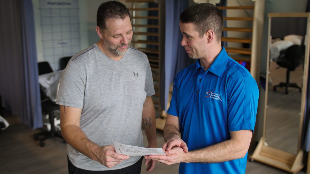 Kinesiology Specialist in Surrey Advise Client on The Next Visit | Allied Physio - Surrey 88 Ave Physiotherapy & Sports Injury Clinic (Nordel Surrey BC)