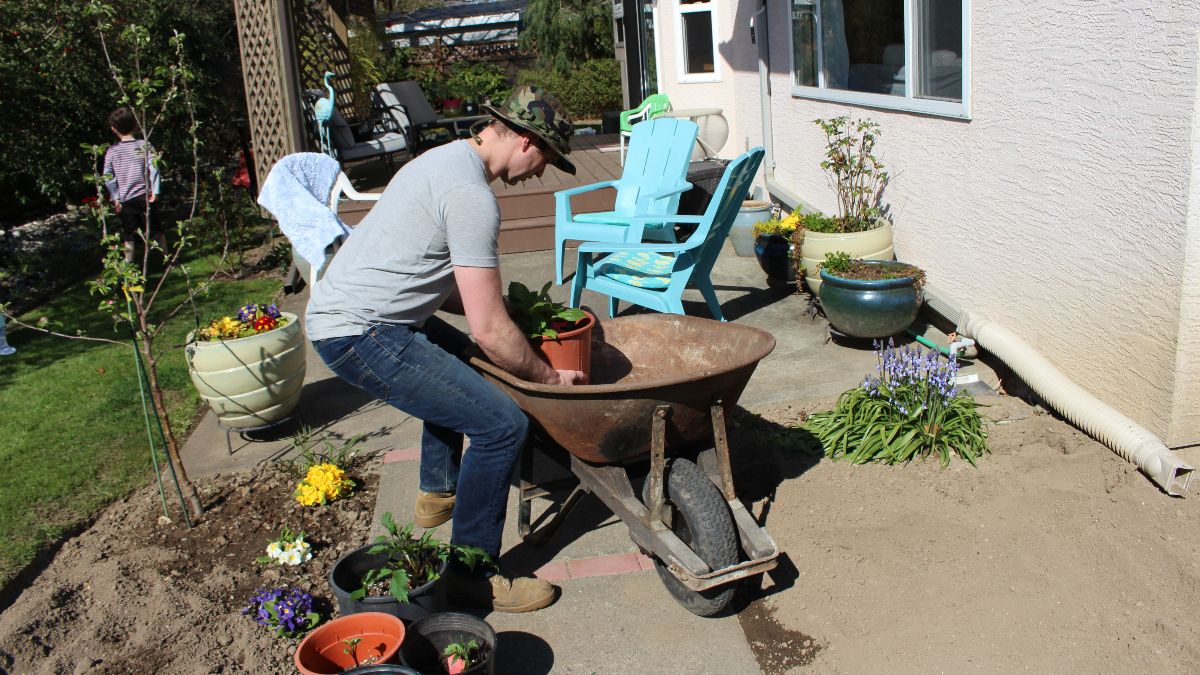 Nice Weather? Let’s Garden! | Nordel Surrey Physiotherapy Clinic